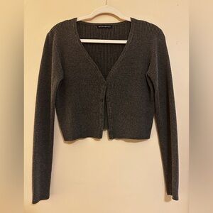 Cropped Dark grey brandy melville button up sweater